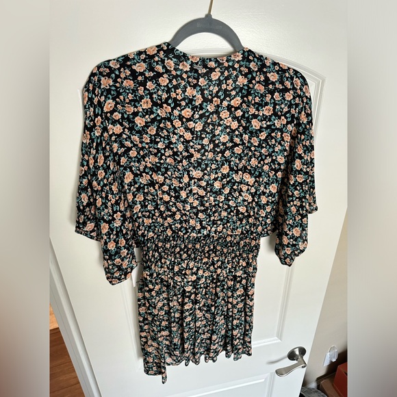 NWT -O’Neill mini summer dress - floral - Picture 3 of 6